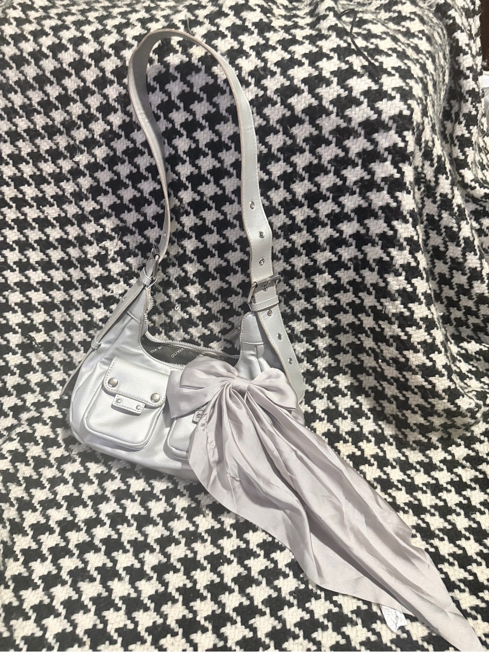 Y2K Shoulder Bag in Light Gray